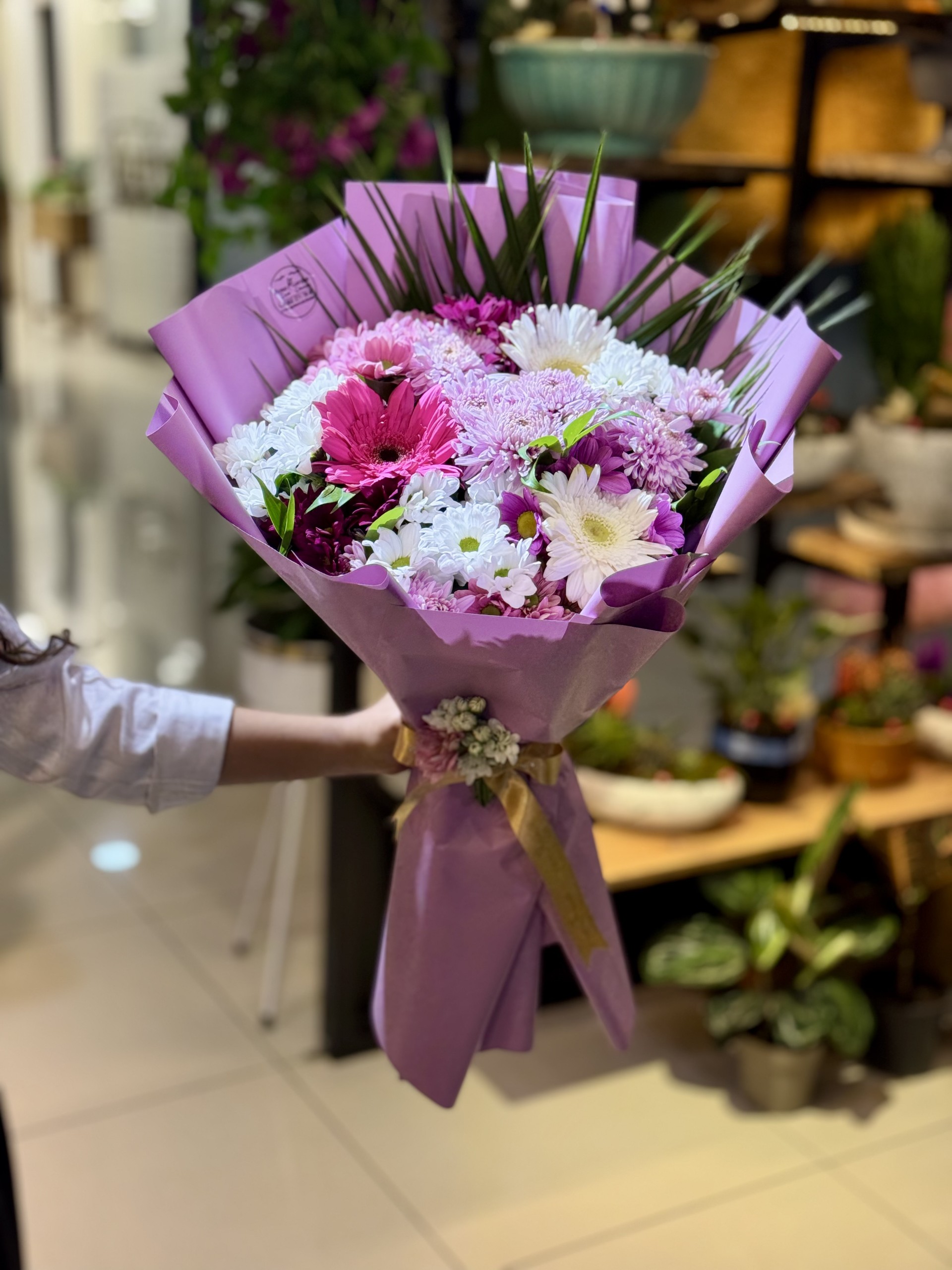 Pembe Gerbera ve Mor Karışık Buket